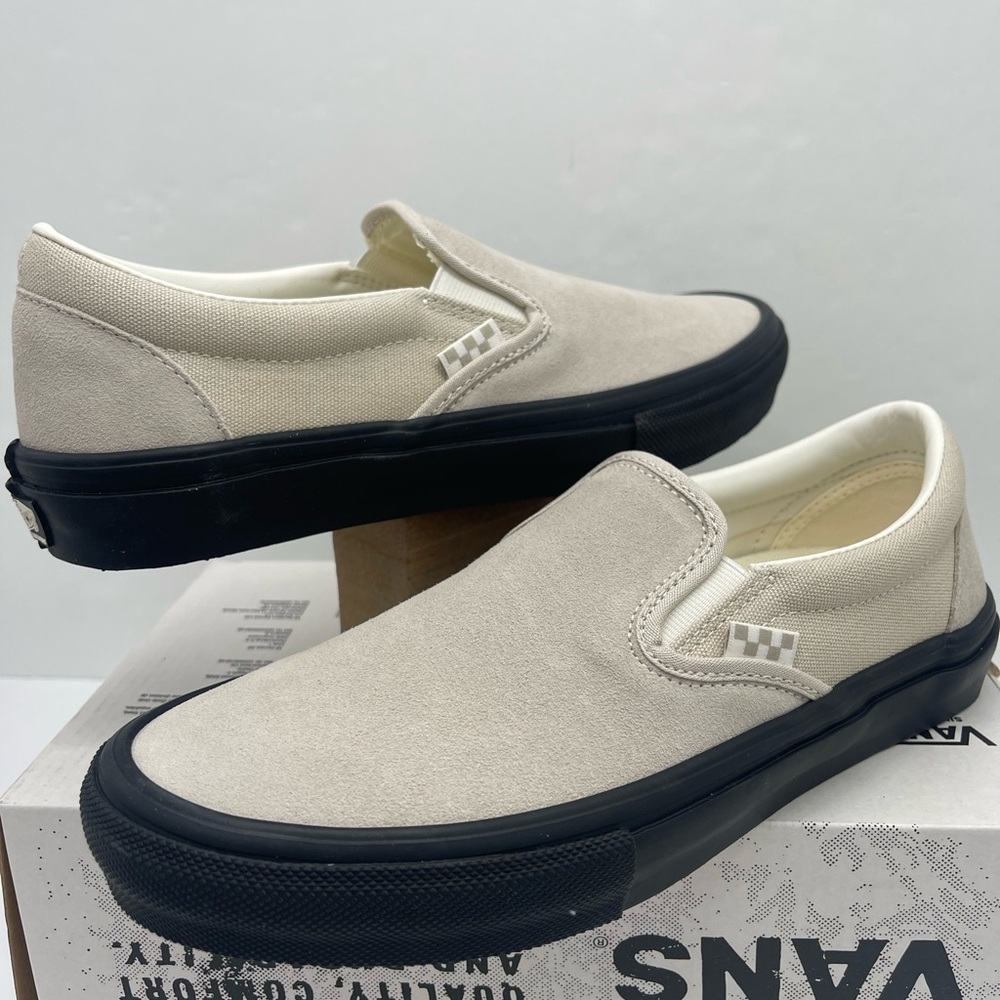 Vans Men's Skate Slip-On
Tan/Black Sneakers
VN0A2Z31Y59
Beige Slip-On Sneakers - Picture 7 of 16